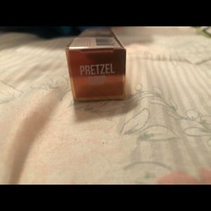 Jefree Star The gloss in pretzel
